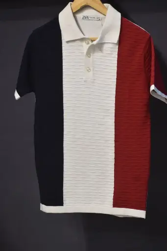 ZARA T-SHIRT